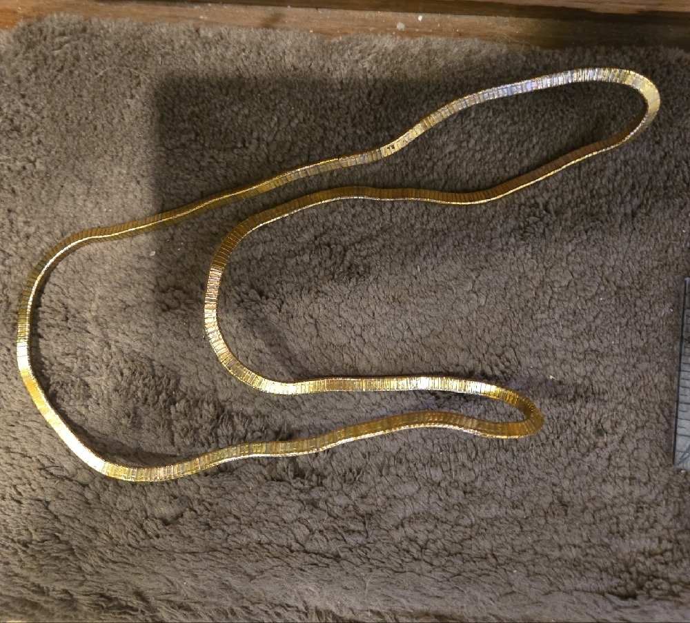 Gold-Tone Snake Triangle Link Chain Necklace Unusual - Picture 6 of 7